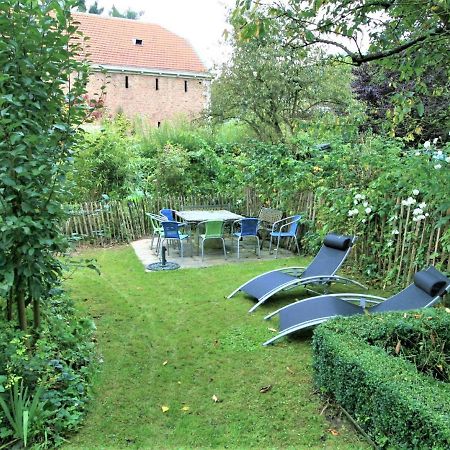 Enchanting Cottage With Terrace Garden Hamoir Ngoại thất bức ảnh