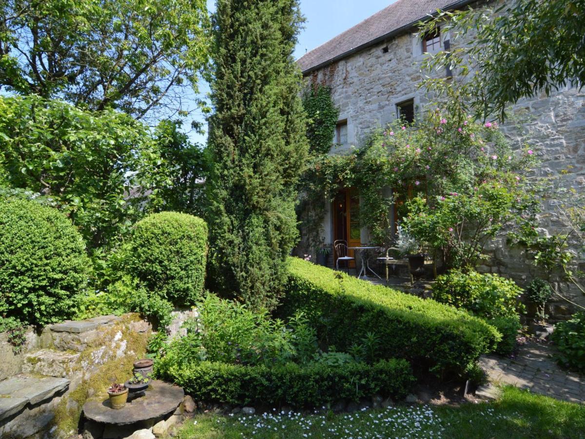 Enchanting Cottage With Terrace Garden Hamoir Ngoại thất bức ảnh