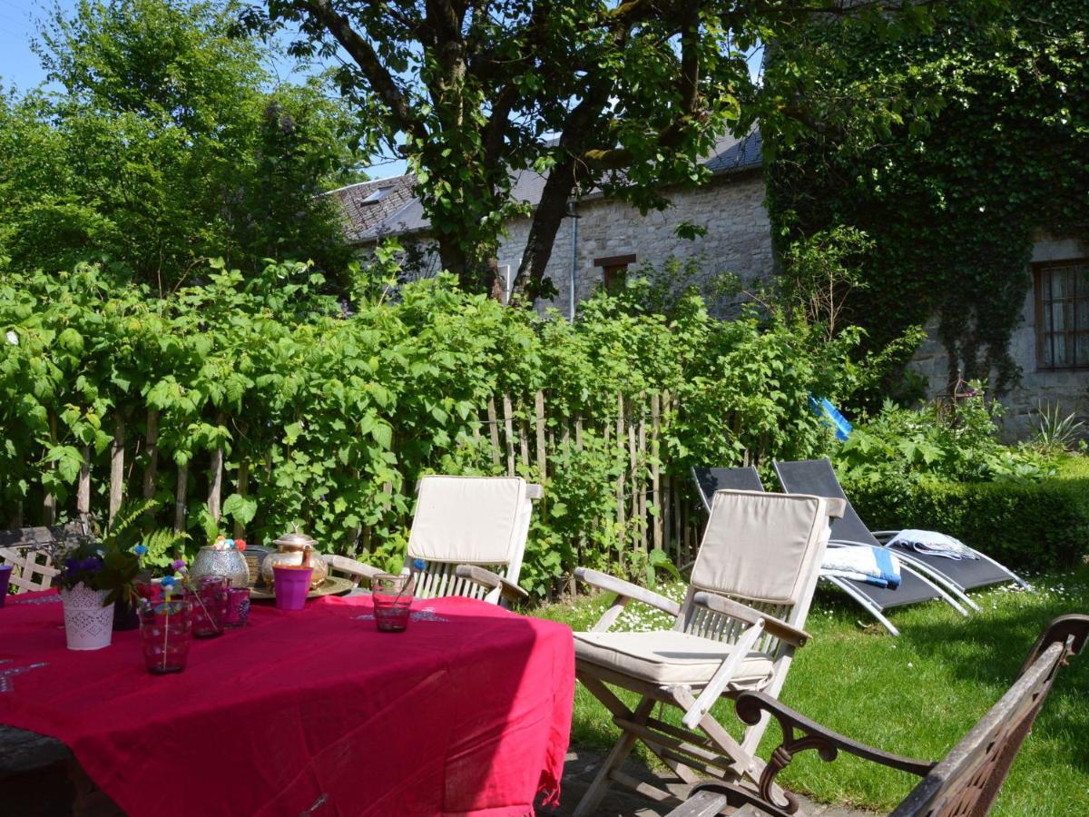 Enchanting Cottage With Terrace Garden Hamoir Ngoại thất bức ảnh