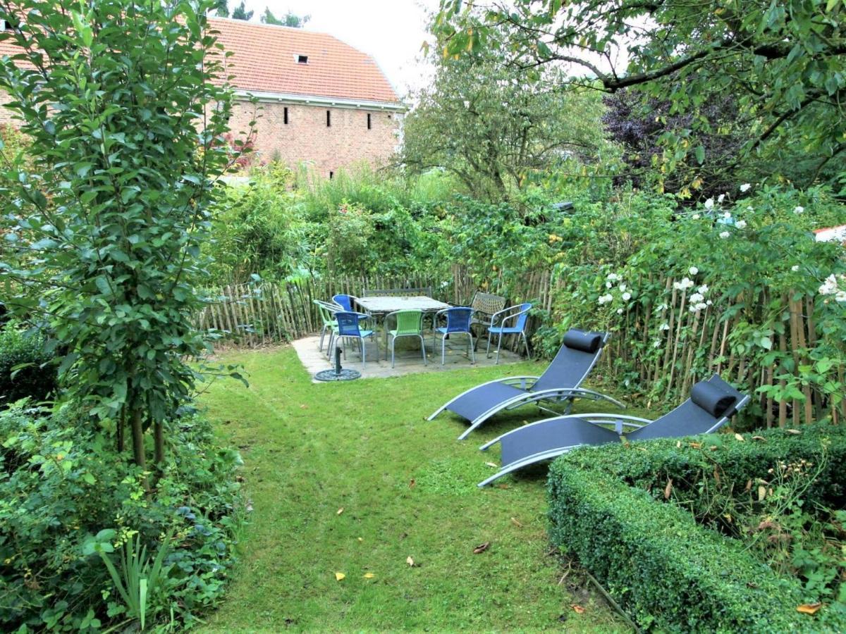 Enchanting Cottage With Terrace Garden Hamoir Ngoại thất bức ảnh
